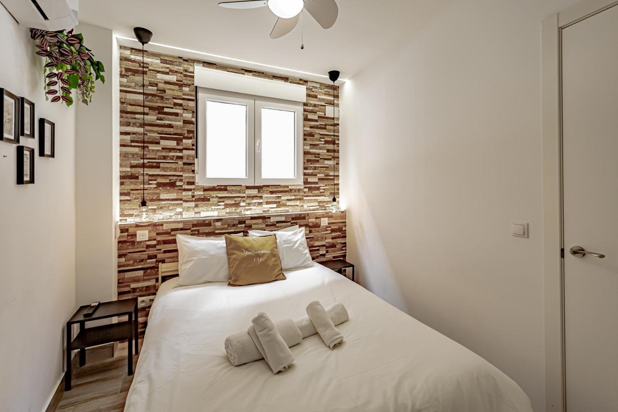 Apartamentos Santiago Cordero Madrid Exteriör bild
