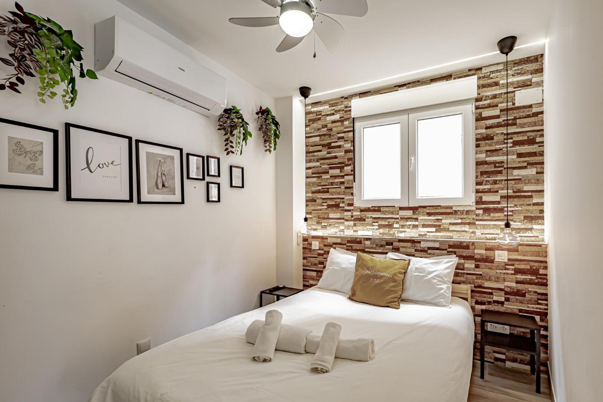 Apartamentos Santiago Cordero Madrid Exteriör bild