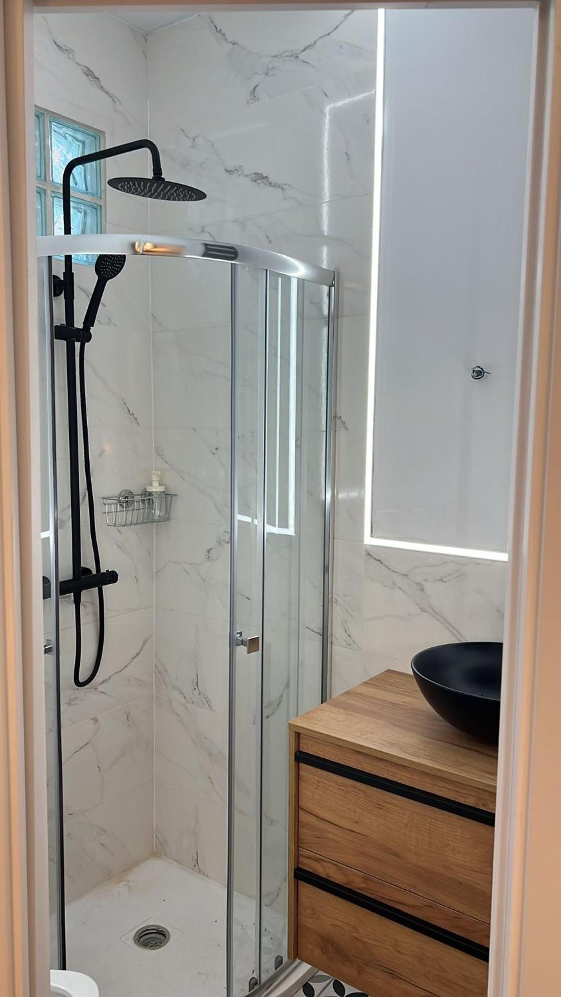 Apartamentos Santiago Cordero Madrid Exteriör bild